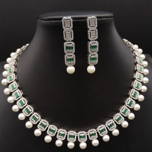European and American Zircon Necklace and Earrings Set for Bride Wedding Dress Evening Elegant Pearl Jewelry for Women to Wear on Holidays