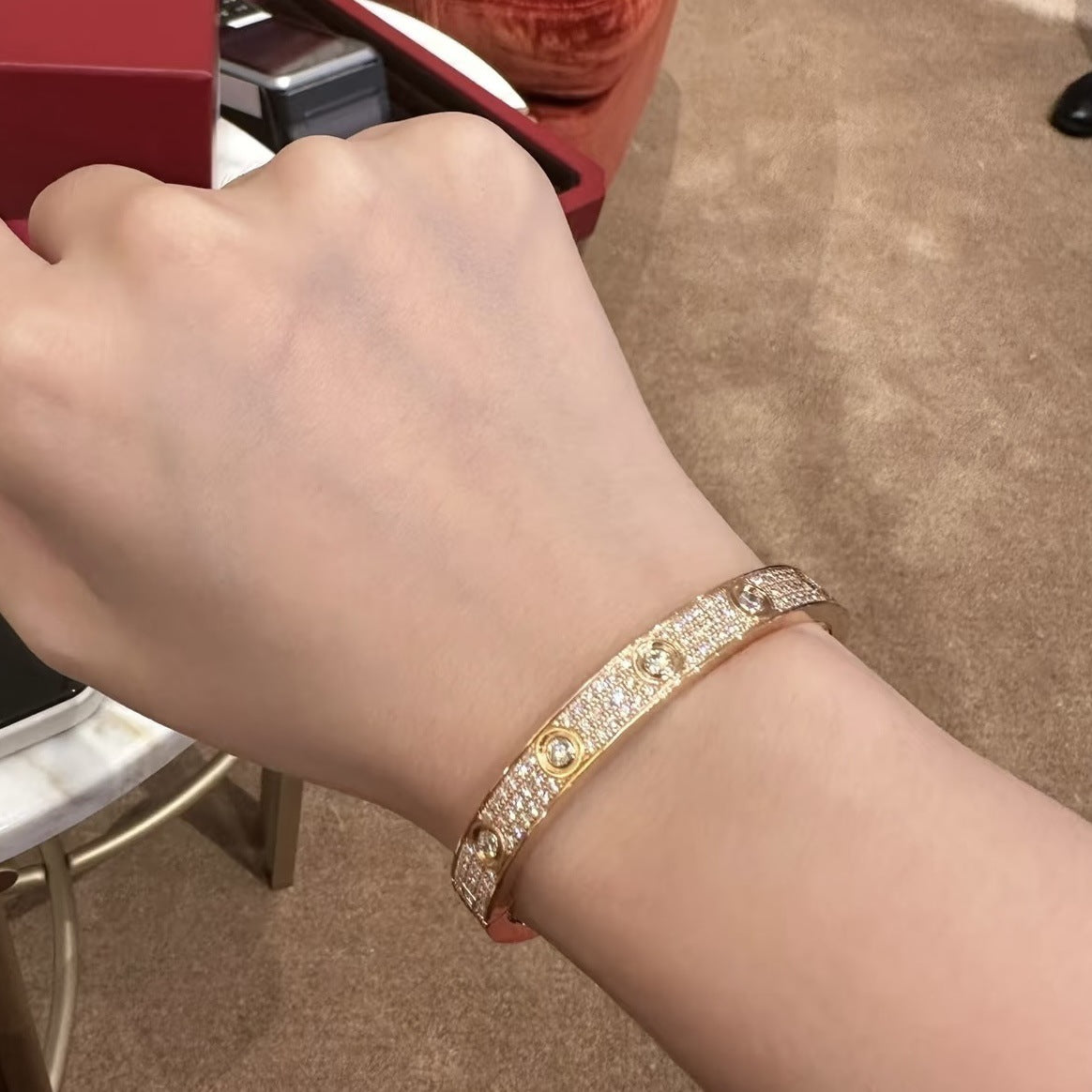 Niche Jewelry Craftsmanship V High-quality goods CNC Fully Engraved tian Full Diamond Bracelet with Clasp for Women