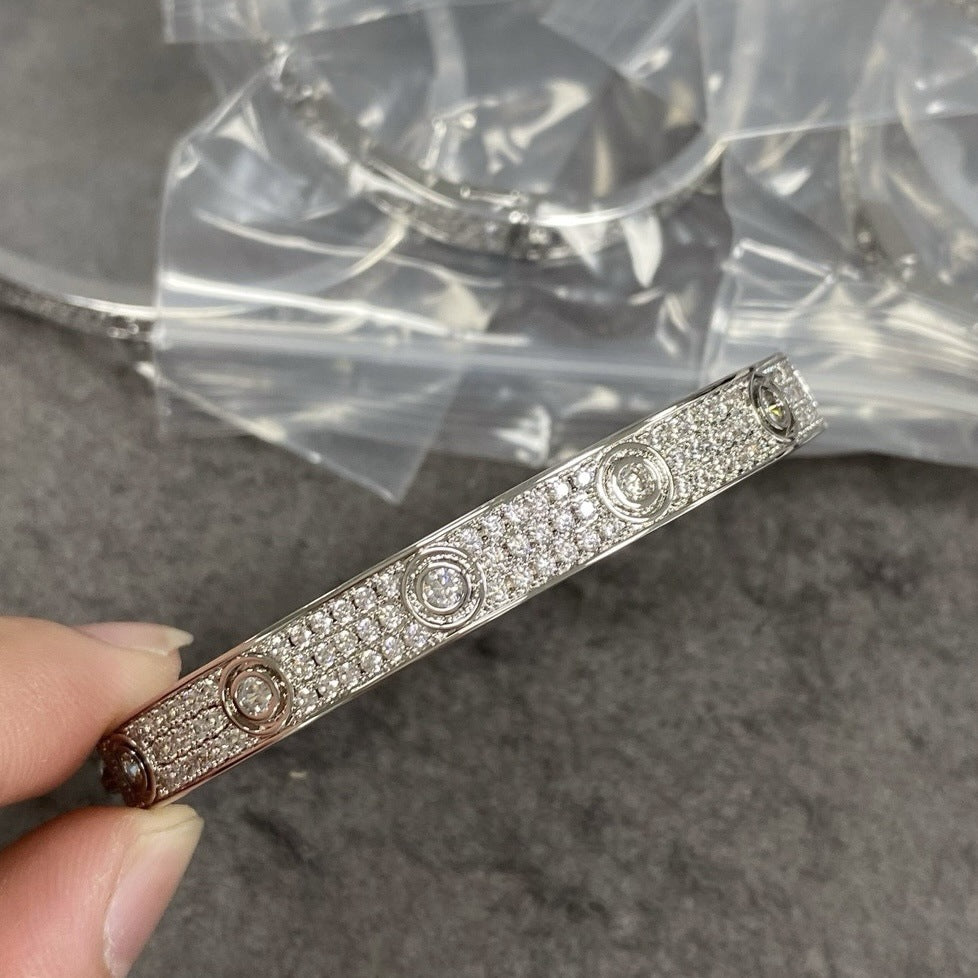 Niche Jewelry Craftsmanship V High-quality goods CNC Fully Engraved tian Full Diamond Bracelet with Clasp for Women