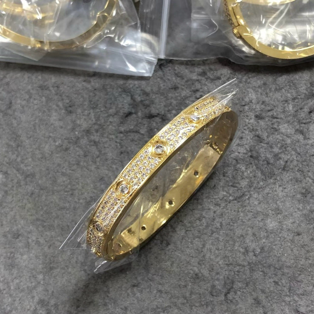 Niche Jewelry Craftsmanship V High-quality goods CNC Fully Engraved tian Full Diamond Bracelet with Clasp for Women