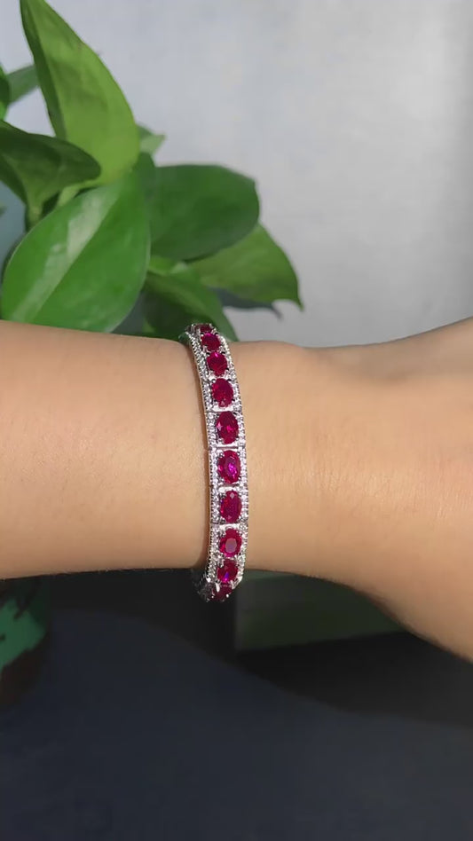 Sterling Silver Platinum Plated Inlaid Imitation Ruby Luxurious Elegant Imitation Synthetic Sapphire Fashionable Temperament Silver Jewelry Bracelet for Women